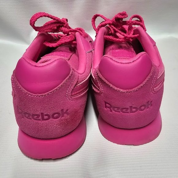 Reebok CL Harman Run Sneakers Size 9.5M Hot Pink